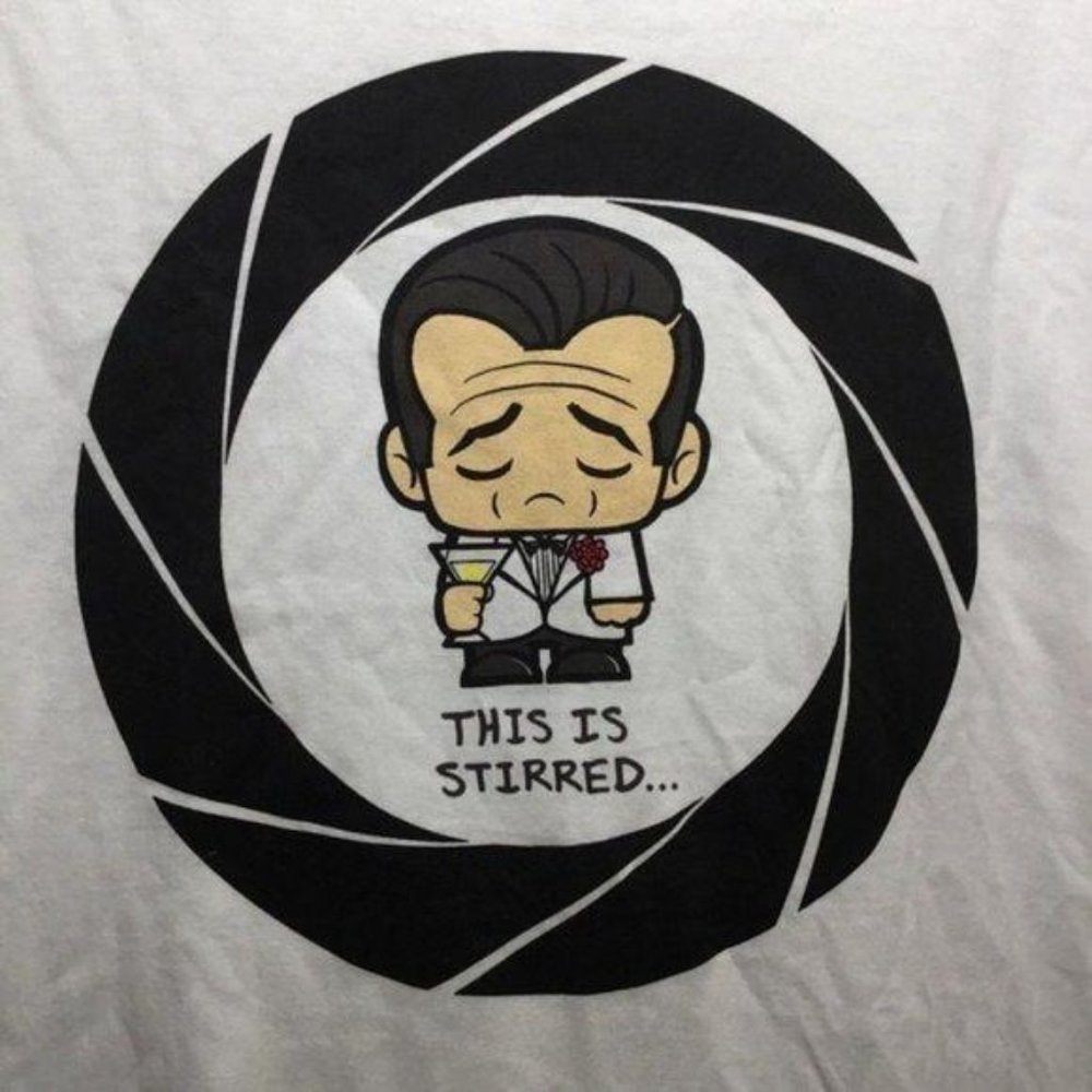 Rock Me White Short Sleeve Novelty White Tee Shirt 007 Theme Unisex Size XL EUC